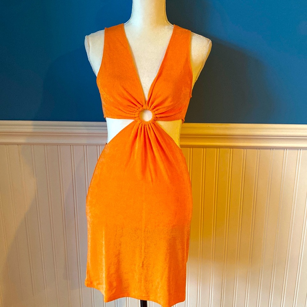 Olivaceous Cut Out Ring Dress (6)